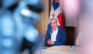 Abinader sobre Melissa: "Lo que esperamos es que se aleje lo más posible"