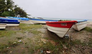 Se registran olas superiores a los nueve pies de altura este jueves en costa caribeña por Melissa