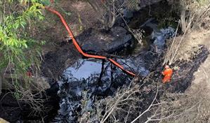 Intensas lluvias provocaron derrame de hidrocarburos en México