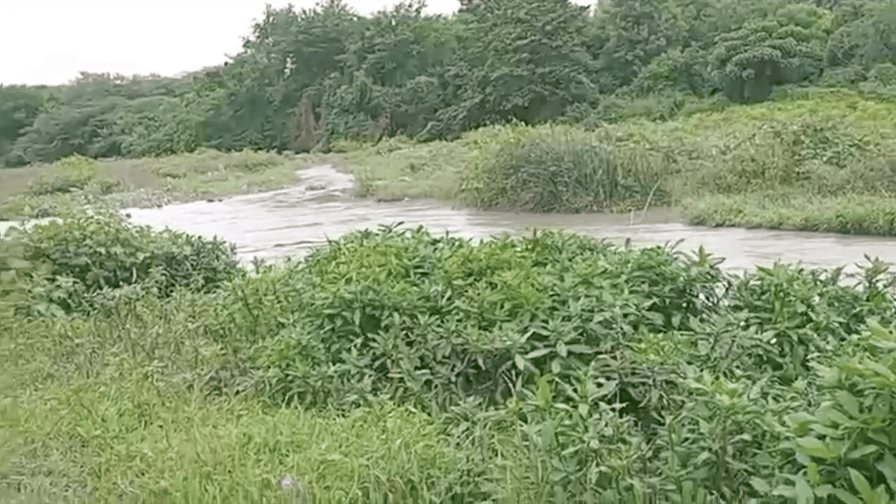 Agricultor haitiano desaparece tras ser arrastrado por el río Yaque del Norte en Santiago Agricultor haitiano desaparece tras ser arrastrado por el río Yaque del Norte en Santiago