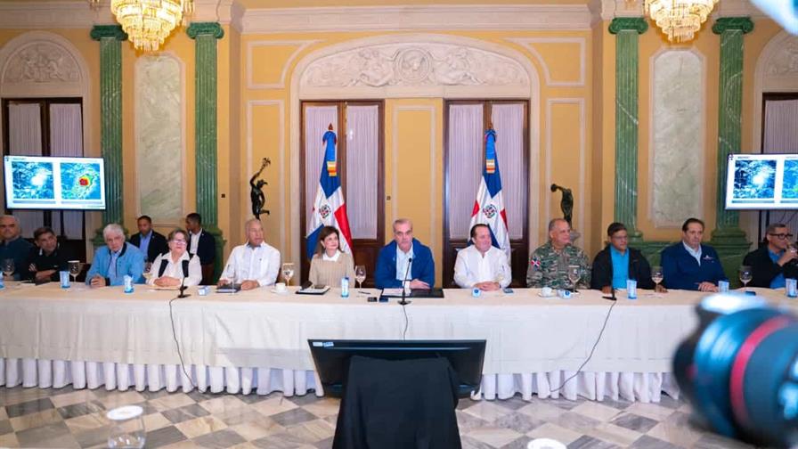 Gobierno suspende la docencia a nivel nacional este viernes por tormenta Melissa Gobierno suspende la docencia a nivel nacional este viernes por tormenta Melissa