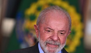 Lula elimina impuestos a la gasolina en Brasil a dos semanas de la segunda vuelta