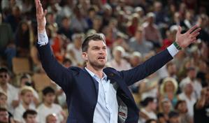Tiago Splitter entrenará a los Blazers como técnico interino tras arresto de Billups