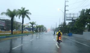 El COE mantiene doce provincias en alerta roja por las lluvias de la tormenta Melissa