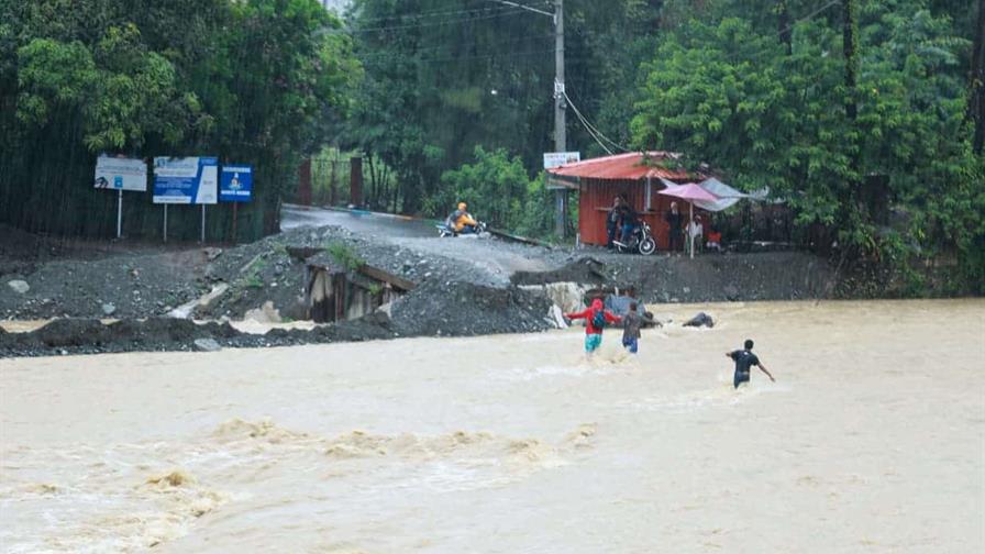 Un muerto y un desaparecido deja paso de Melissa por República Dominicana Un muerto y un desaparecido deja paso de Melissa por República Dominicana