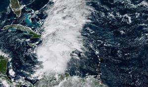 Cuba declara en fase informativa a su mitad oriental por la amenaza de Melissa