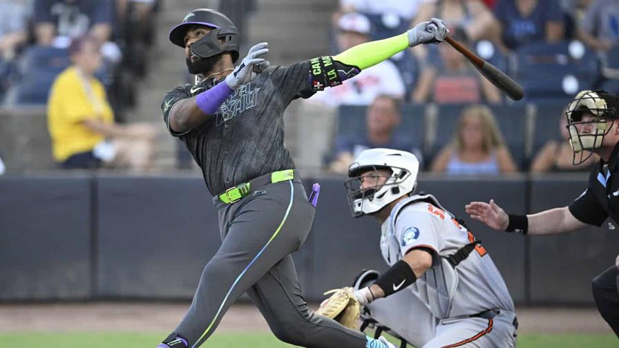 Hay 10 dominicanos como finalistas al Bate de Plata en Grandes Ligas Hay 10 dominicanos como finalistas al Bate de Plata en Grandes Ligas