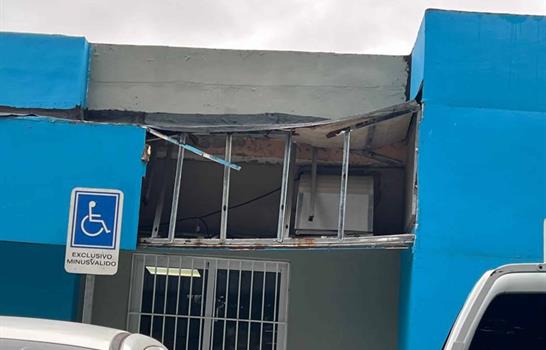 El hospital municipal de Constanza sufre colapso en su fachada