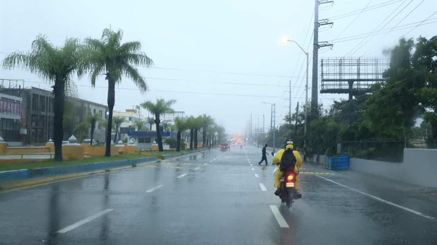 Pronostican aguaceros dispersos y tronadas en varias provincias del país por vaguada Pronostican aguaceros dispersos y tronadas en varias provincias del país por vaguada