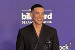 Dos años después de su retiro, Daddy Yankee reaparece en los Latin Billboard 2025 Dos años después de su retiro, Daddy Yankee reaparece en los Latin Billboard 2025
