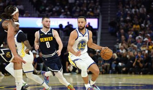 Stephen Curry supera el susto de una lesi&oacute;n y estar&aacute; listo para el debut de los Warriors