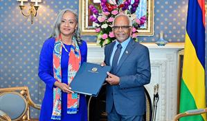 Erika Álvarez Rodríguez asume como embajadora dominicana ante la República de Mauricio