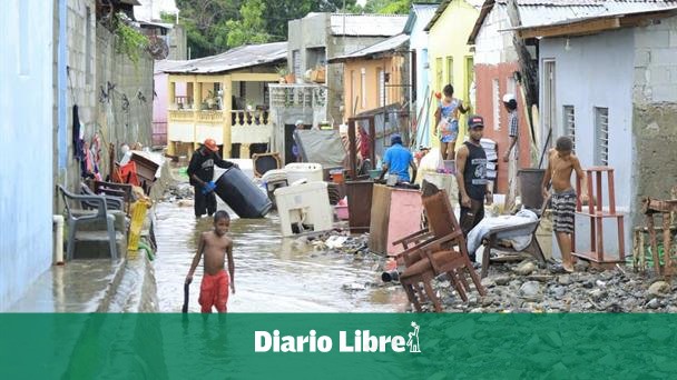 Decenas de familias en Baní lo perdieron todo por efectos de Melissa