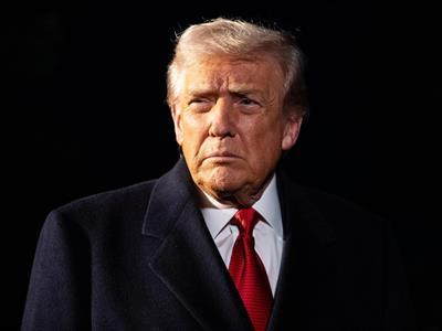 Donald Trump hace breve parada en su viaje hacia Malasia