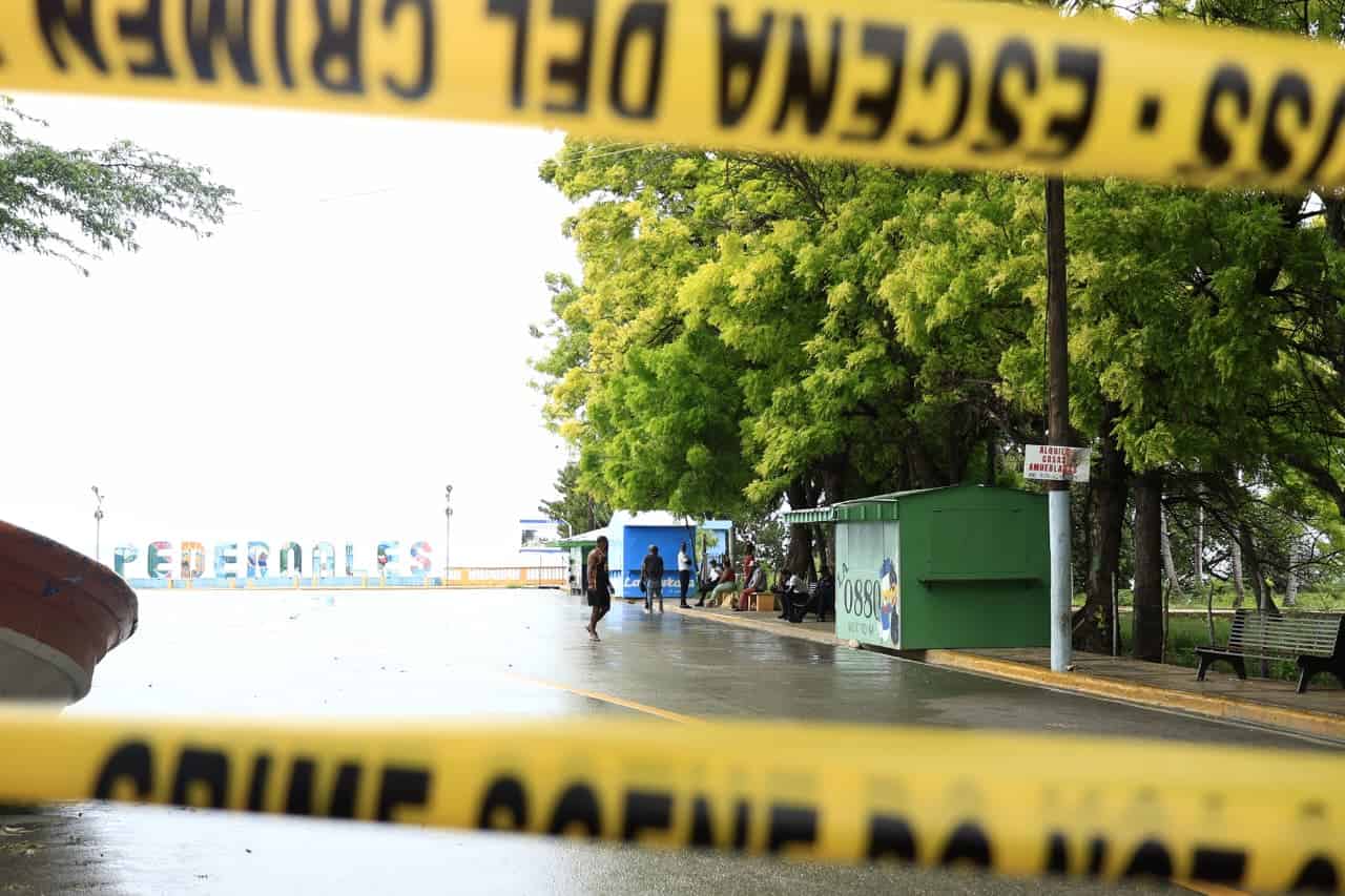 Cobertura en Pedernales sobre el comportamiento de la tormenta Melissa.