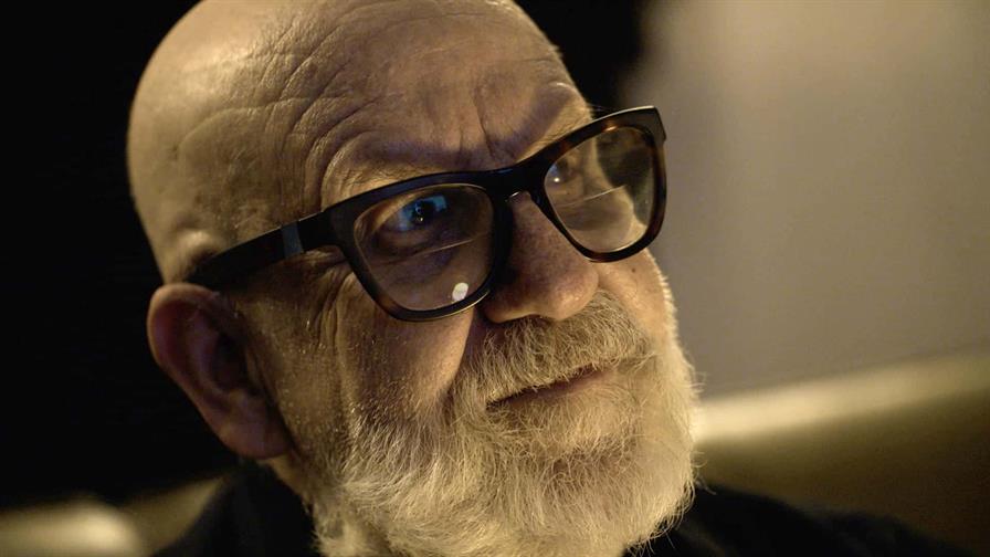 Joan Bonfill explora el arte de exponerse en el documental The Hanging of Stuart Cornfeld Joan Bonfill explora el arte de exponerse en el documental The Hanging of Stuart Cornfeld