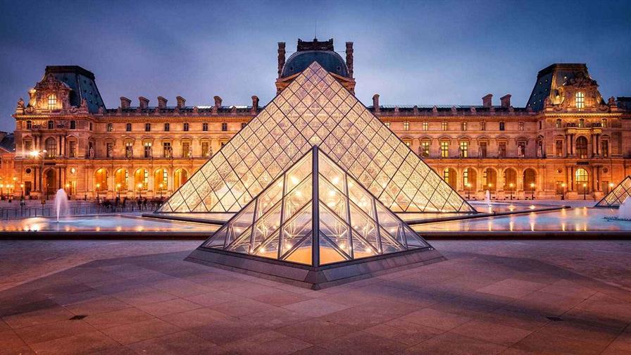 Dos sospechosos detenidos por el robo del Louvre cuando uno de ellos iba a salir del país Dos sospechosos detenidos por el robo del Louvre cuando uno de ellos iba a salir del país