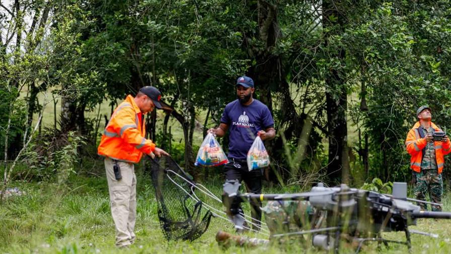 Drones son utilizados para realizar entrega de kits de raciones crudas en SDN Drones son utilizados para realizar entrega de kits de raciones crudas en SDN