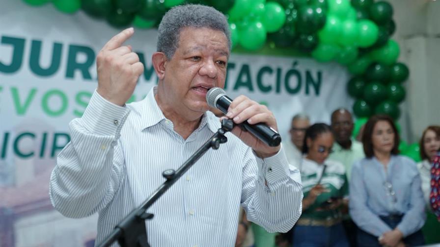 El expresidente Leonel Fernández se solidariza con afectados de Melissa El expresidente Leonel Fernández se solidariza con afectados de Melissa