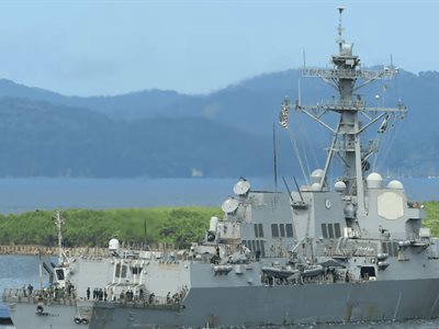 Llega a Trinidad y Tobago un destructor de EE. UU.