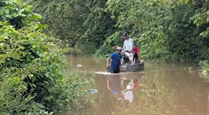 Comunidad Los Contreras aislada por inundaciones en Villa Trina