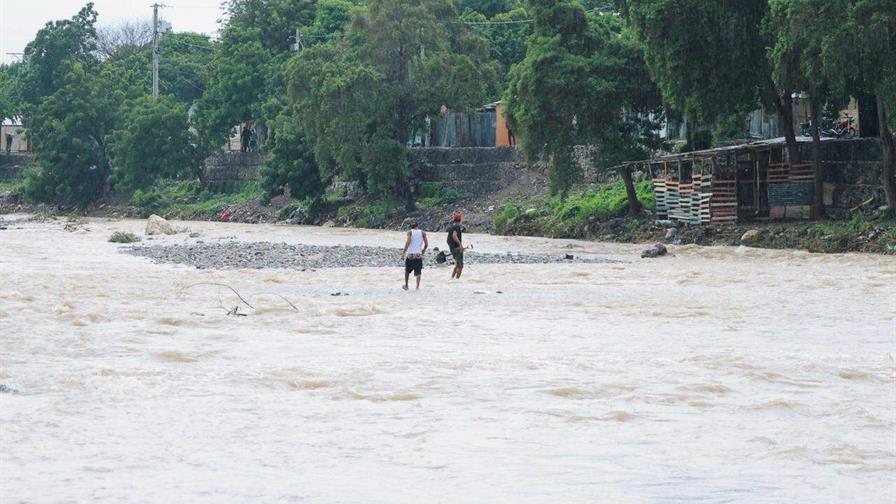 Autoridades ponen especial vigilancia en la presa de Valdesia por crecida del río Mahomita Autoridades ponen especial vigilancia en la presa de Valdesia por crecida del río Mahomita