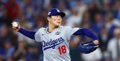 Yamamoto lanza juego completo y Dodgers empatan Serie Mundial