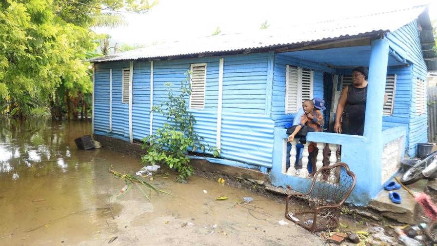 Vaguada inducida por huracán Melissa mantiene lluvias y riesgo de inundaciones en RD Vaguada inducida por huracán Melissa mantiene lluvias y riesgo de inundaciones en RD