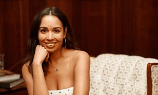 Nadine Sierra: "Mi voz hace algo nuevo cada año"