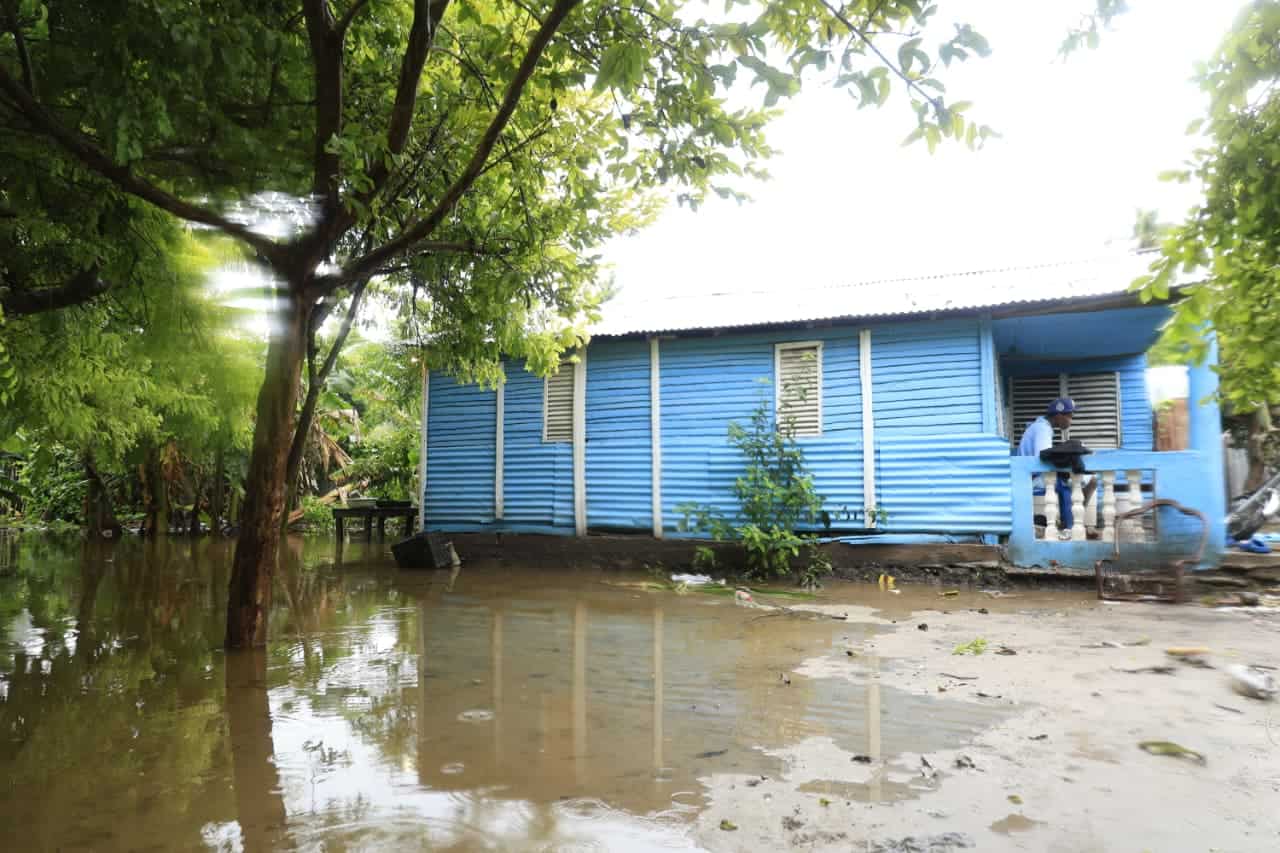 Algunas inundaciones de las registradas en Barahona por las lluvias de Melissa.