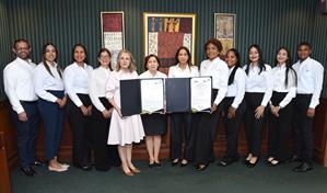 Autocamiones y Agencias Generales reciben certificación OEA