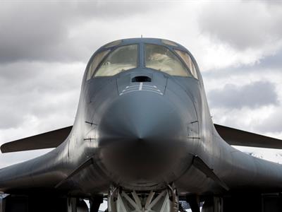 Bombarderos estadounidenses B-1B sobrevuelan costa venezolana
