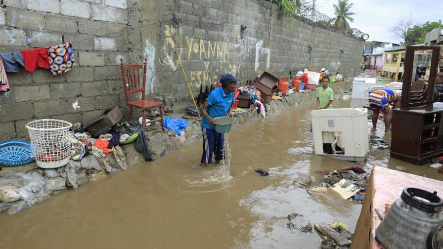Barahona, Pedernales, Independencia y Bahoruco siguen bajo alerta roja por huracán Melissa