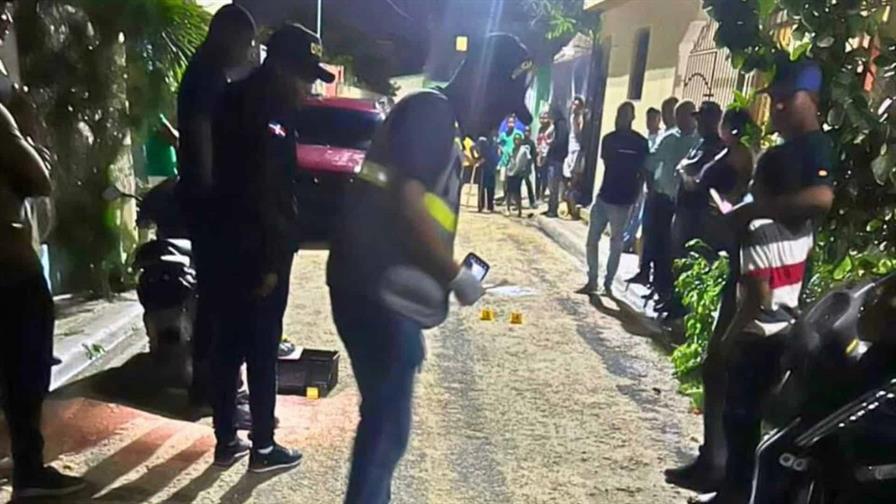 Le robaron una cadena y 7,500 pesos; pero hirió de un disparo a uno de los asaltantes Le robaron una cadena y 7,500 pesos; pero hirió de un disparo a uno de los asaltantes