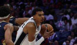 Wembanyama, modo avión