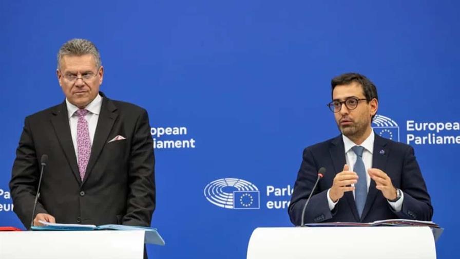 La UE y China se ven esta semana para abordar controles de Pekín a exportar tierras raras