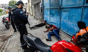 Al menos 64 muertos y 81 detenidos en una operación contra narcos en favelas de Río