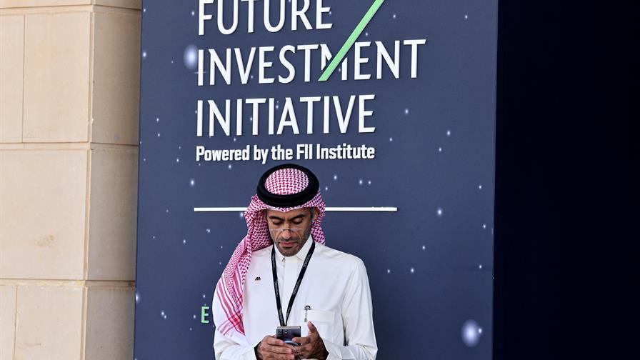 Arabia Saudita inaugura foro de inversores para atraer capital y promover su apuesta por la IA