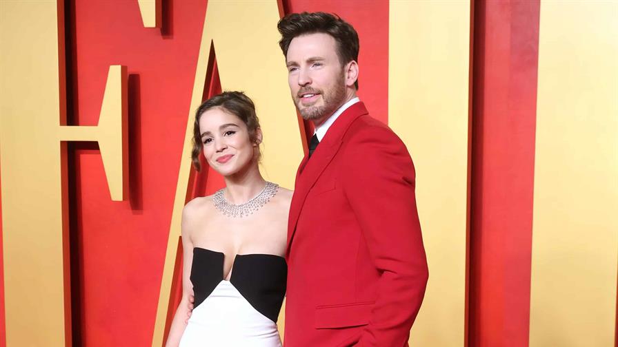 Chris Evans y Alba Baptista dan la bienvenida a su primer hijo