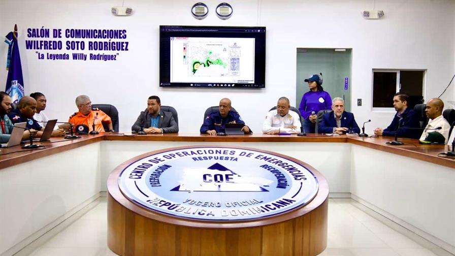 El subdirector del COE pide no bajar la guardia: lluvias por Melissa continuarán toda la semana El subdirector del COE pide no bajar la guardia: lluvias por Melissa continuarán toda la semana