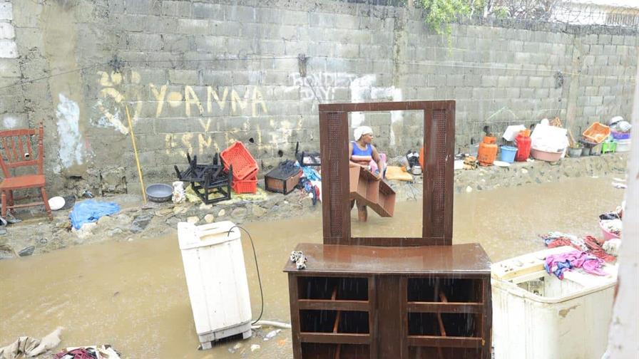 Abinader: primero hay que evaluar los daños para ver si acudimos a un estado de emergencia Abinader: primero hay que evaluar los daños para ver si acudimos a un estado de emergencia