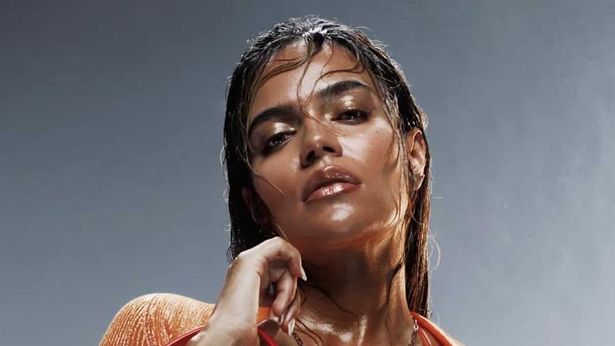 Así es la nueva colección de Karol G en colaboración con Diesel