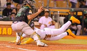 Video | Las Águilas castigan el relevo oriental en el estadio Cibao