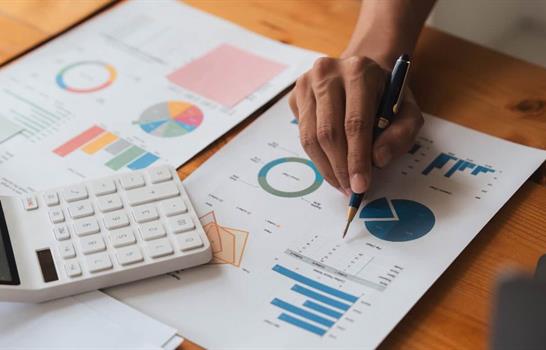 Liquidez inteligente: cómo invertir para sostener el flujo de caja de tu negocio