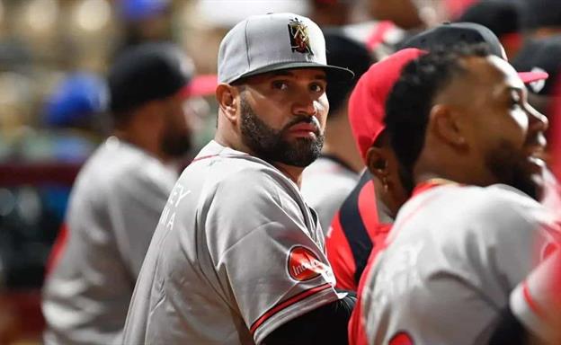Los Padres entrevistan por segunda vez a Pujols para el puesto de dirigente