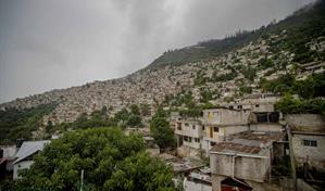 Al menos 10 muertos y varios desaparecidos en Haití por el huracán Melissa