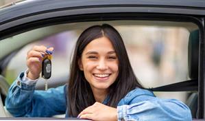 El ahorro que abre puertas: ¿qué hacer cuando decides comprar tu primer hogar o vehículo?