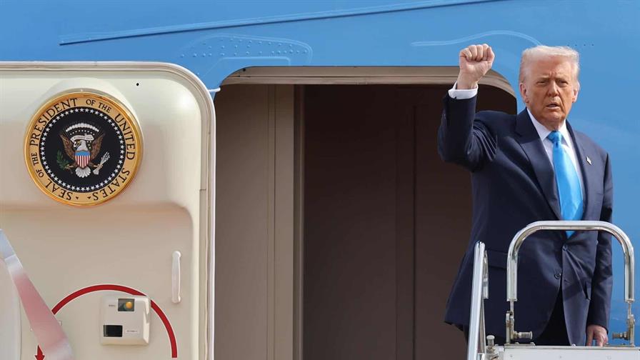 Trump abandona Japón rumbo a Corea del Sur con el foco puesto en temas comerciales Trump abandona Japón rumbo a Corea del Sur con el foco puesto en temas comerciales