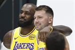 La NBA aprueba la venta récord de los Lakers La NBA aprueba la venta récord de los Lakers