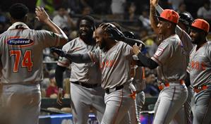 Los Toros frenan la racha del Licey con triunfo 6-3 apoyados en "grand slam" de Bryan de la Cruz